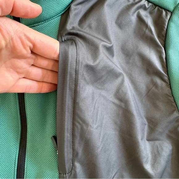 Adidas Golf Green Sweater Pullover 1/4 Zip Mock Neck Long Sleeve Indian Logo M - Picture 6 of 10